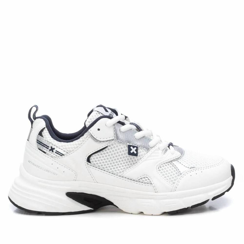 NEW XTI women's lace up sneakers in white